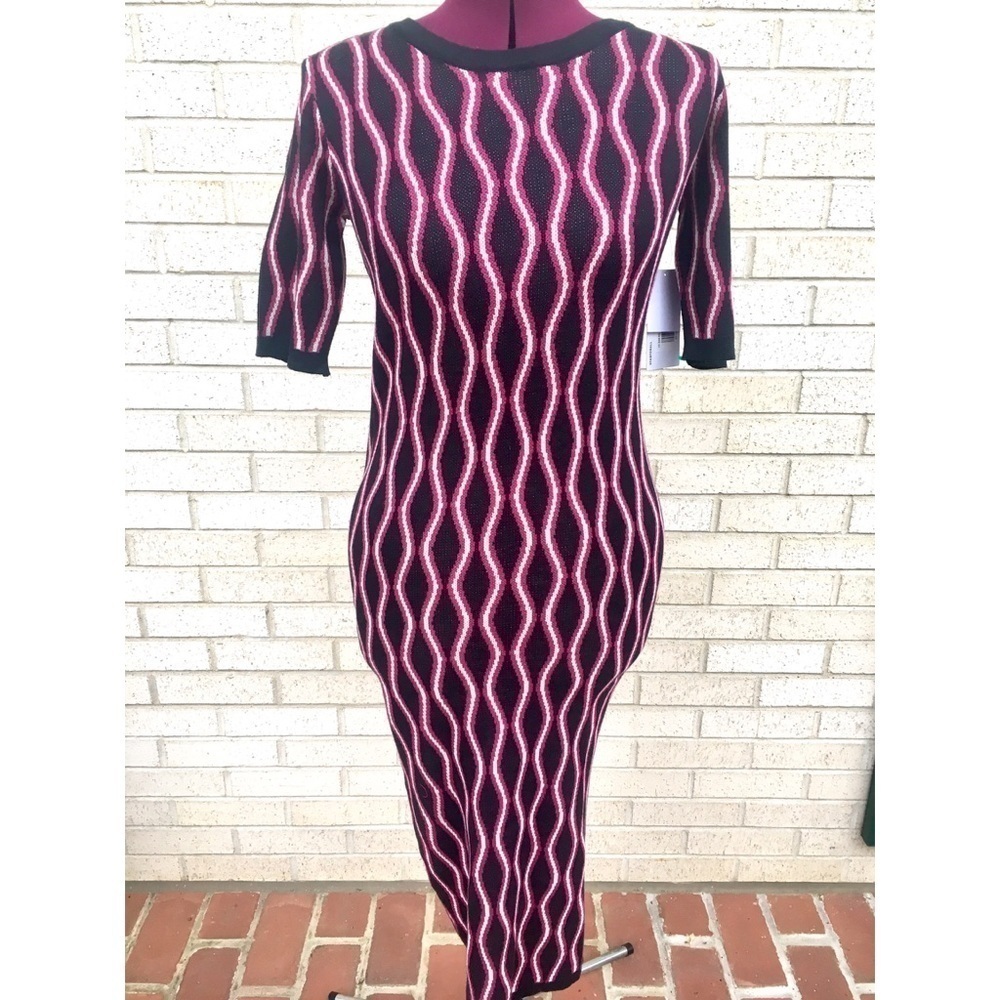 NWT JustFab Sweater Dress Pink Black White Knit Sweater Women’s Size Large